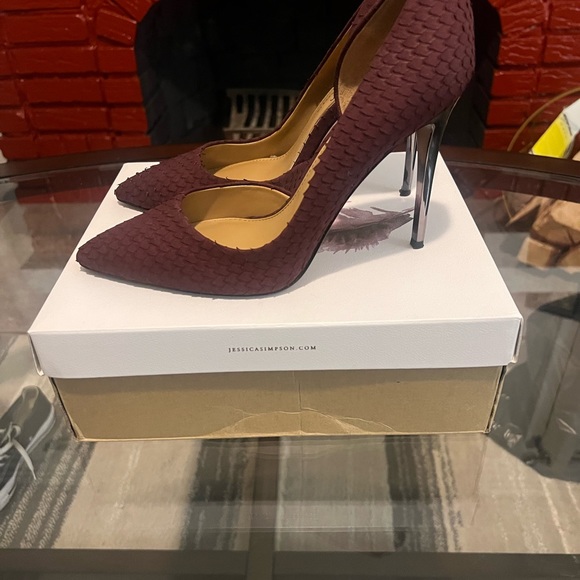 Jessica Simpson-burgundy printed heel size 9 - Picture 2 of 4